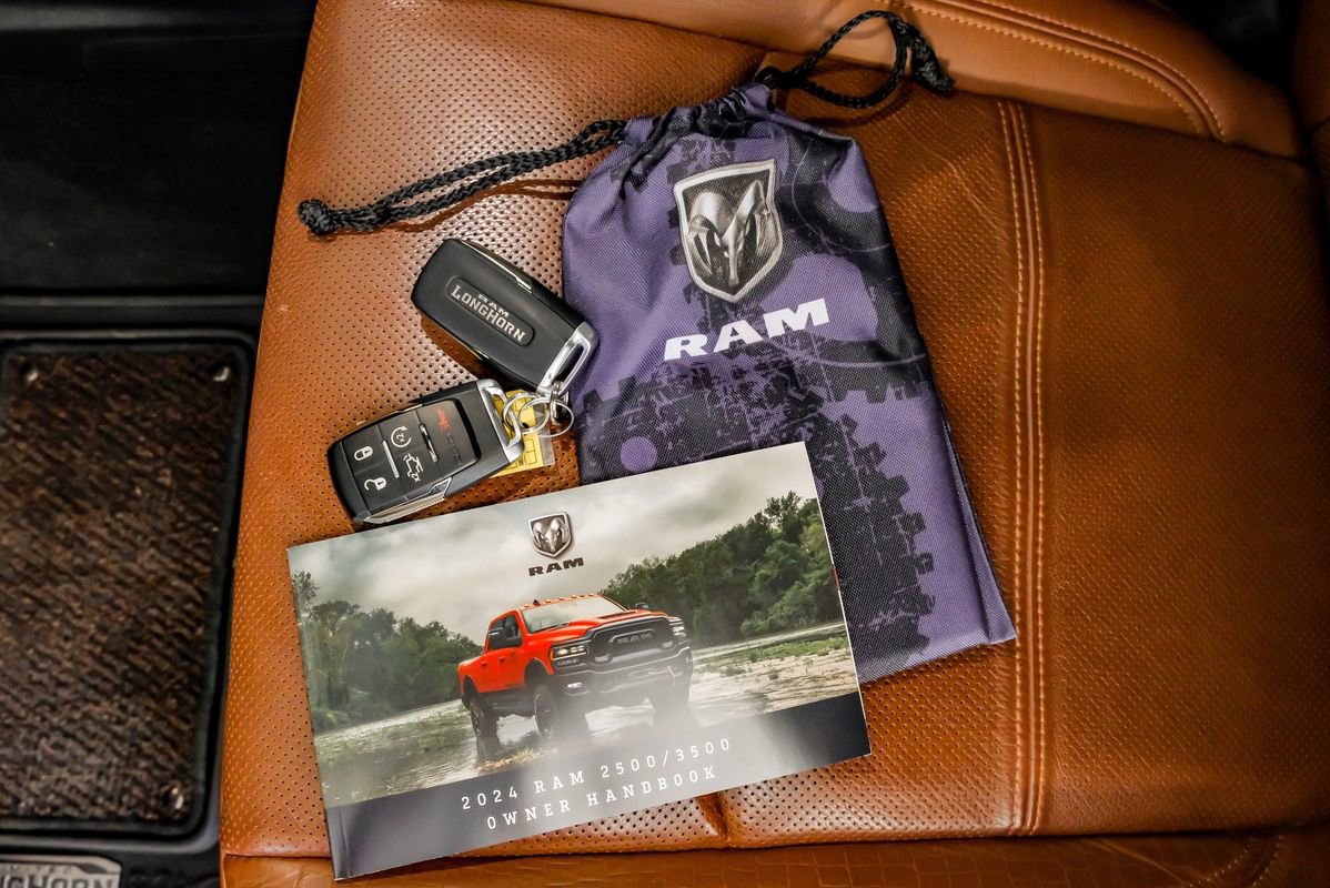 Used 2024 RAM 2500 Limited image 66