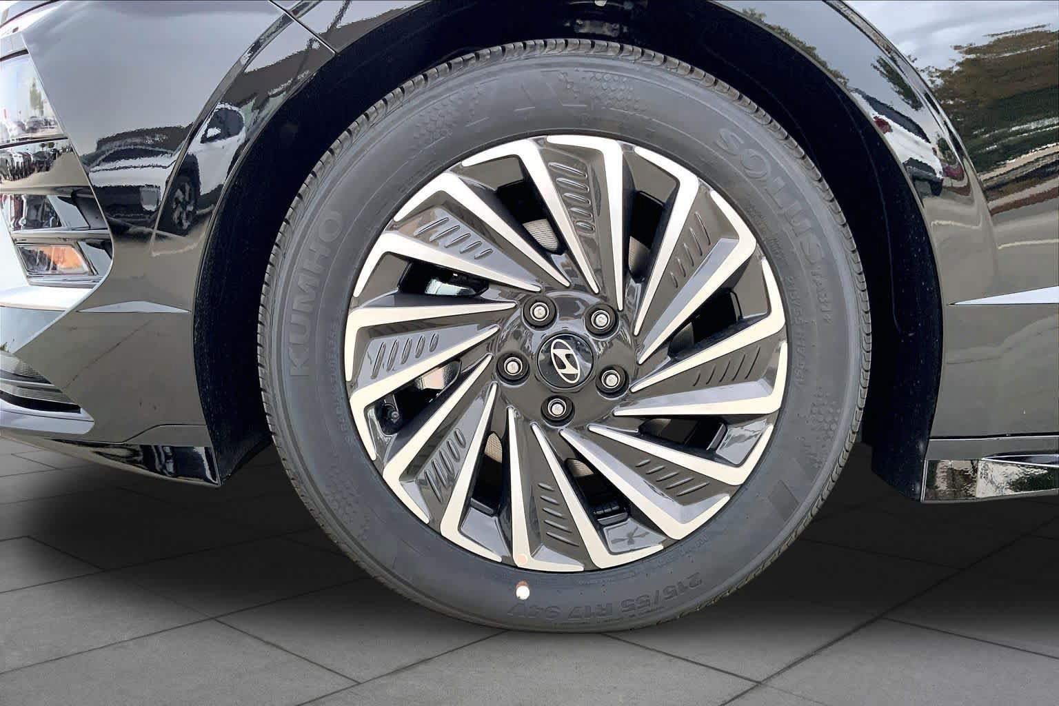 New 2026 Hyundai Sonata SEL FWD image 11