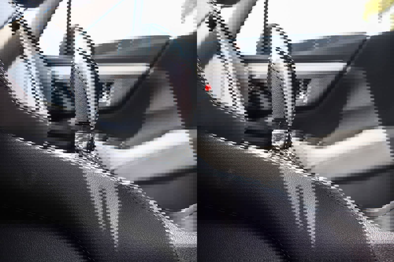 Used 2023 Subaru Outback Premium image 17