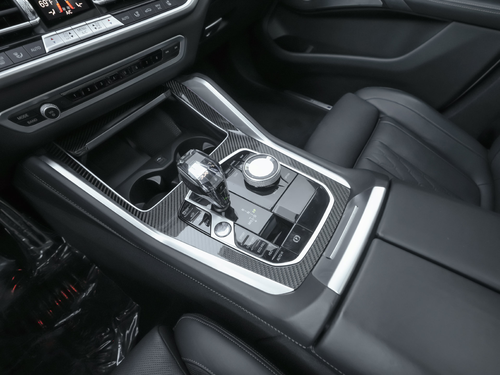 Used 2023 BMW X6 M50i w/ Executive Package AWD/4WD image 15