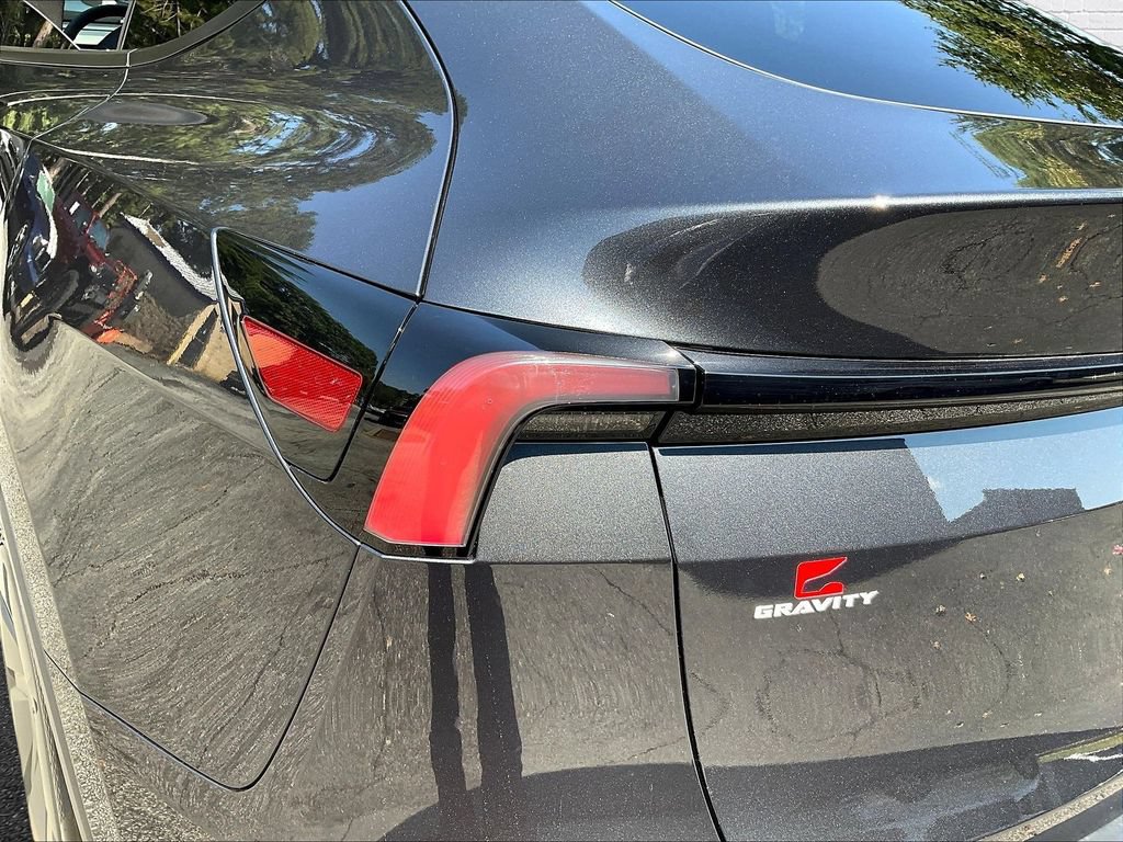 Used 2026 Tesla Model Y 2WD image 17