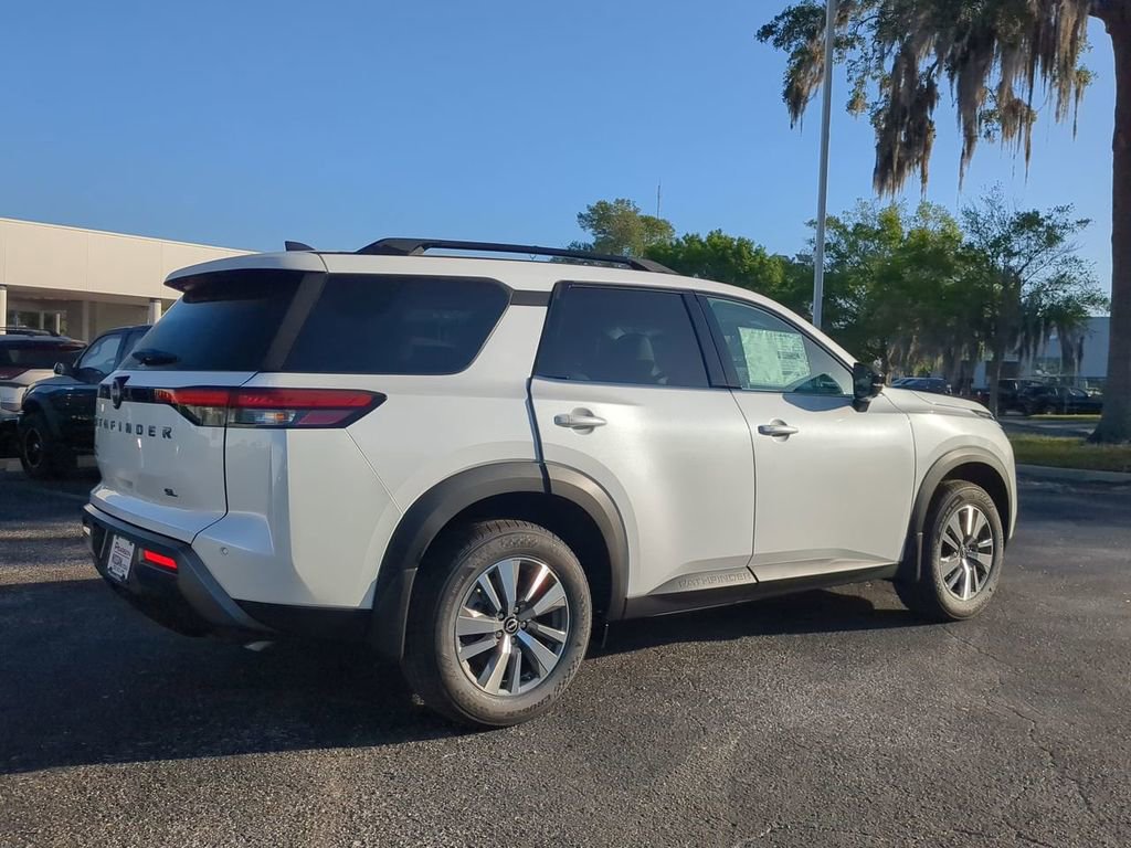 New 2026 Nissan Pathfinder SL w/ Cargo Package FWD image 4