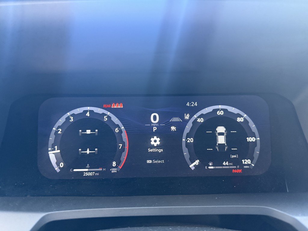 Used 2025 Toyota Tacoma TRD Sport RWD image 17