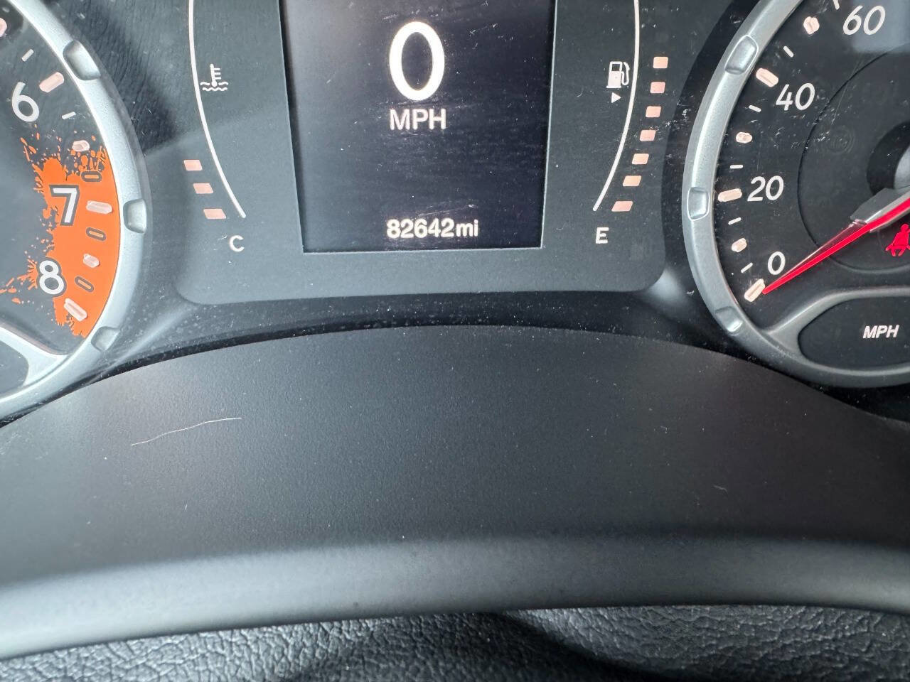 Used 2016 Jeep Renegade Latitude image 10