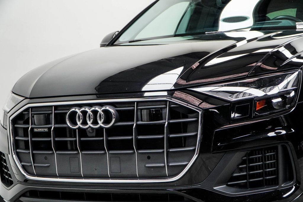 Used 2023 Audi Q8 Prestige AWD/4WD image 2