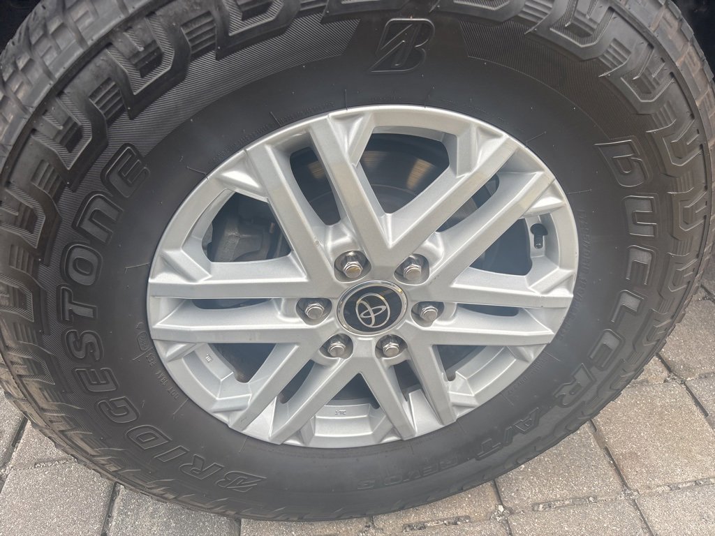 Used 2022 Toyota Tundra SR5 image 6