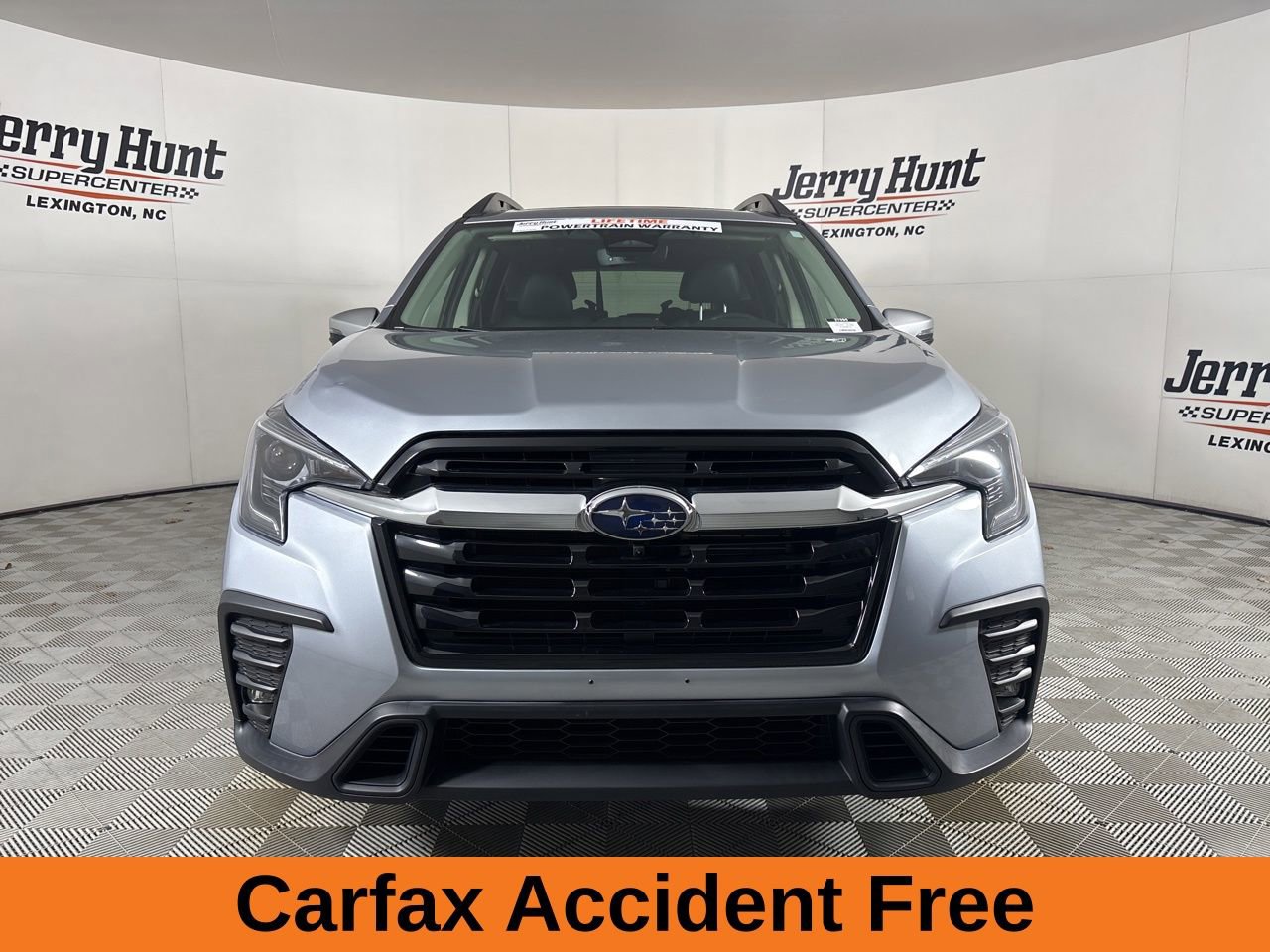 Used 2023 Subaru Ascent Limited w/ Technology Package image 3