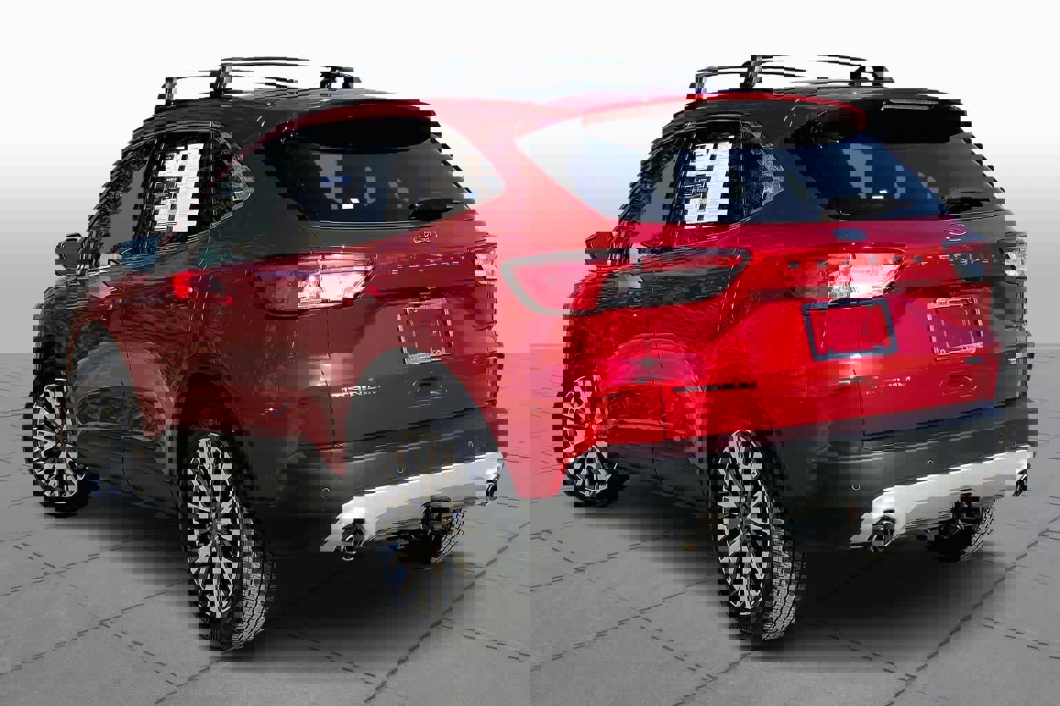 Used 2020 Ford Escape Titanium image 12