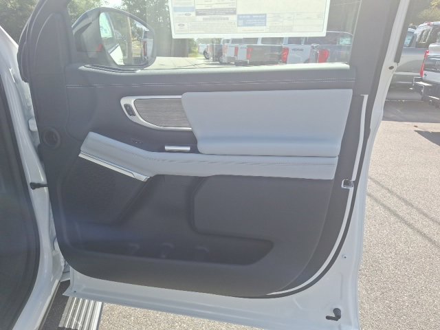 New 2025 Ford Expedition Platinum image 35