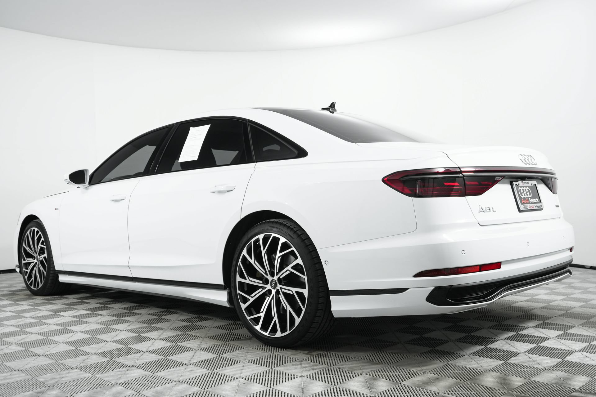 Used 2023 Audi A8 L 3.0T w/ Luxury Package AWD/4WD image 5