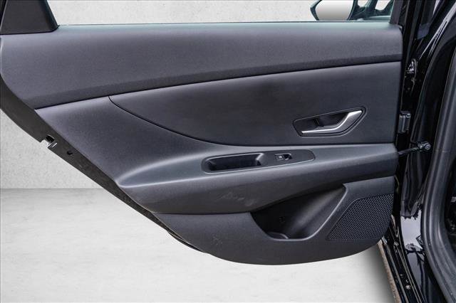 Certified 2025 Hyundai Elantra Blue image 21