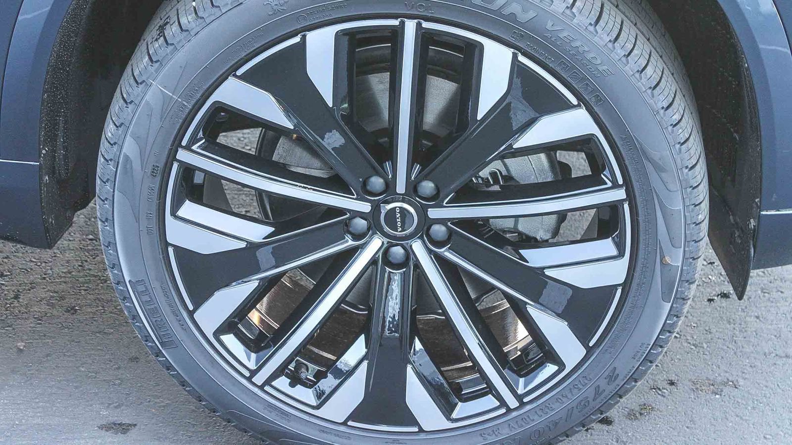 New 2026 Volvo XC90 B6 Ultra w/ Protection Package AWD/4WD image 12
