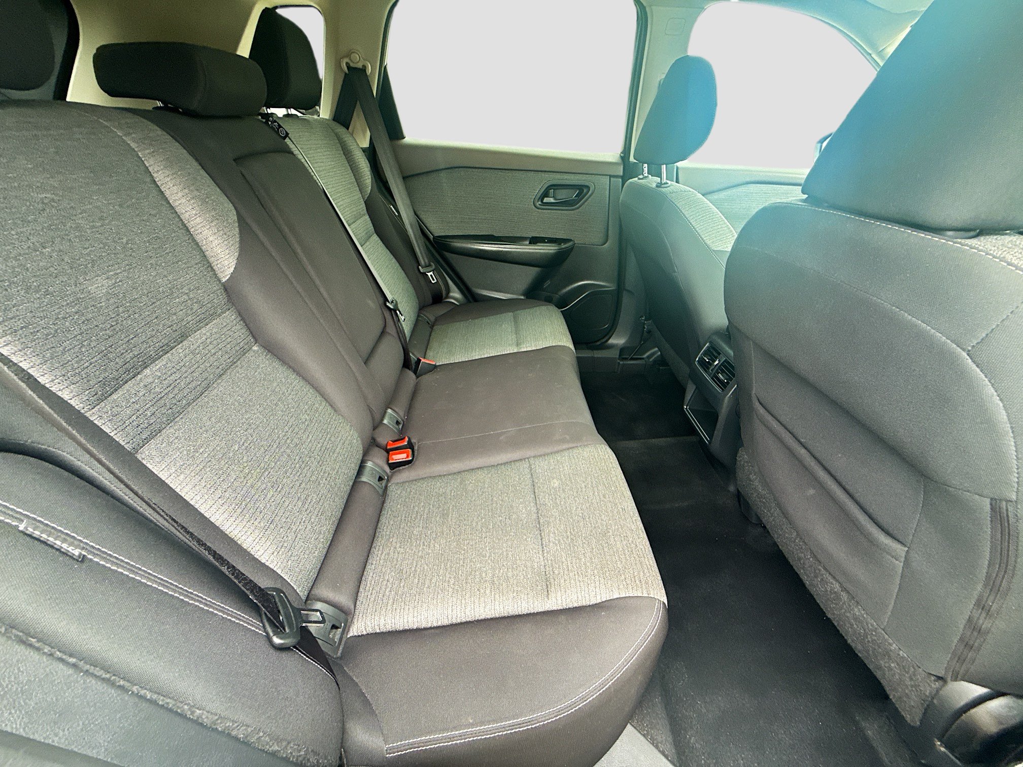 Used 2021 Nissan Rogue S FWD image 28