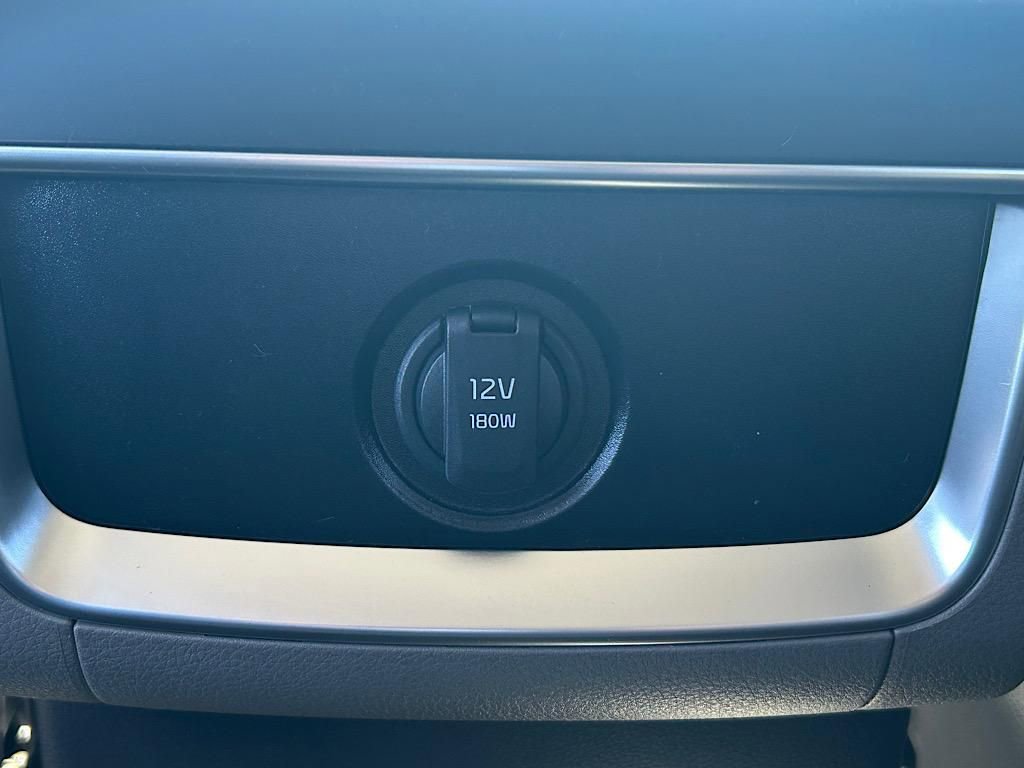 New 2026 Kia Carnival EX FWD image 23
