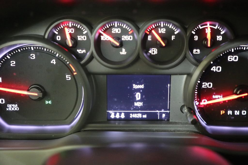 Used 2024 Chevrolet Silverado 2500 Custom w/ Custom Value Package image 4