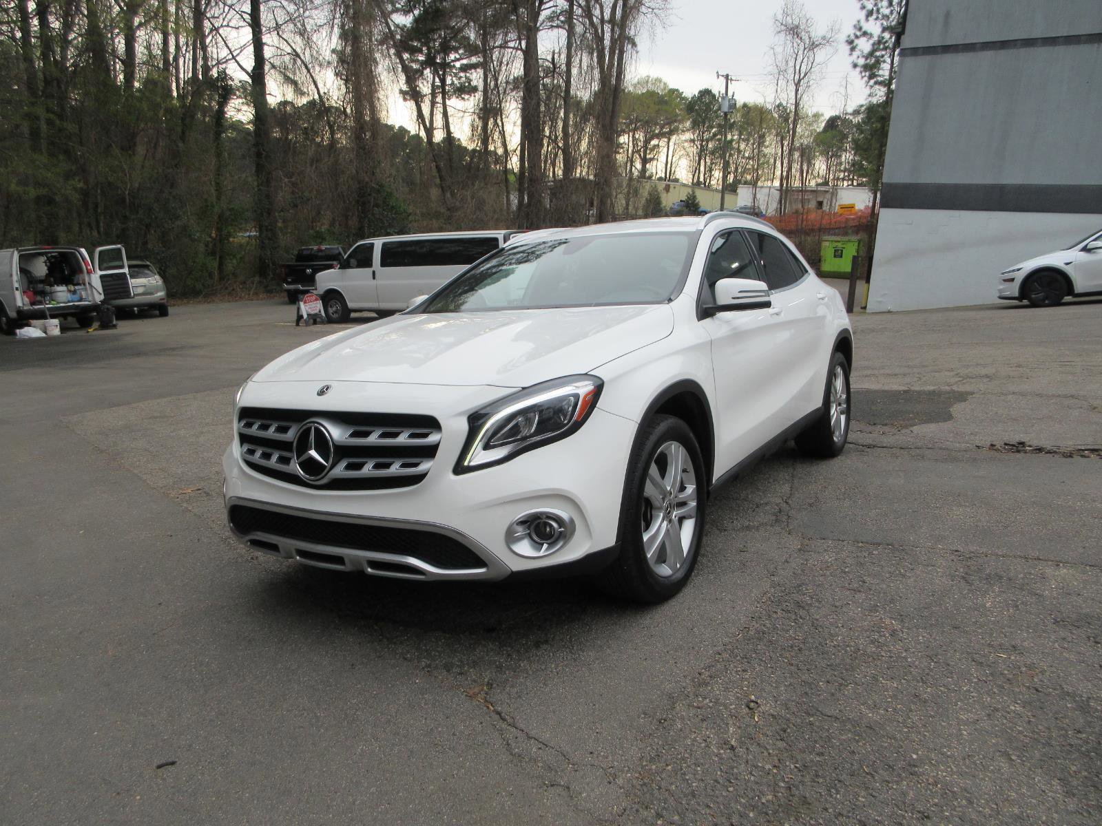 Used 2020 Mercedes-Benz GLA 250 4MATIC image 1