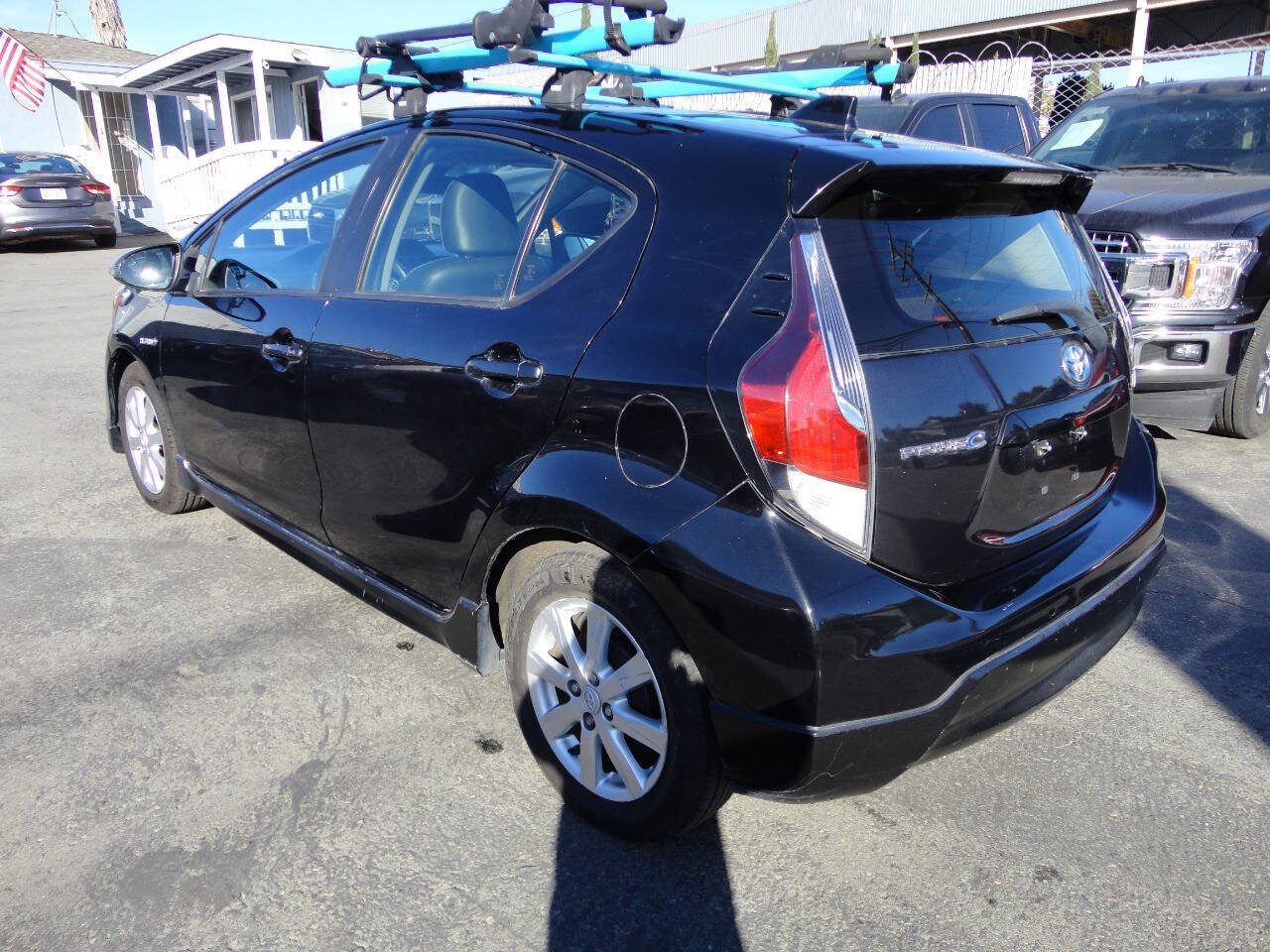 Used 2017 Toyota Prius C Four FWD image 4