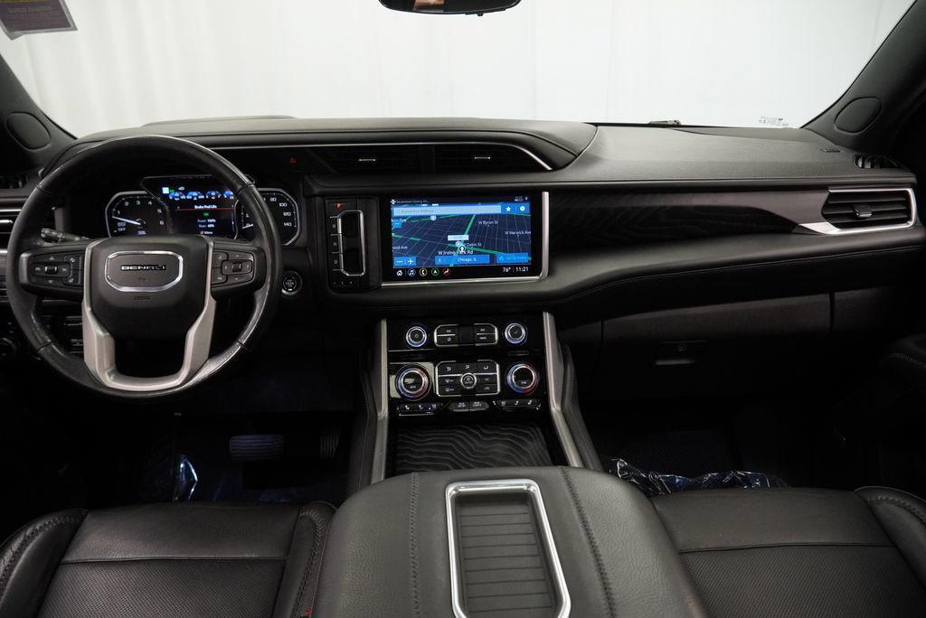 Used 2021 GMC Yukon XL Denali w/ Denali Ultimate Package AWD/4WD image 30