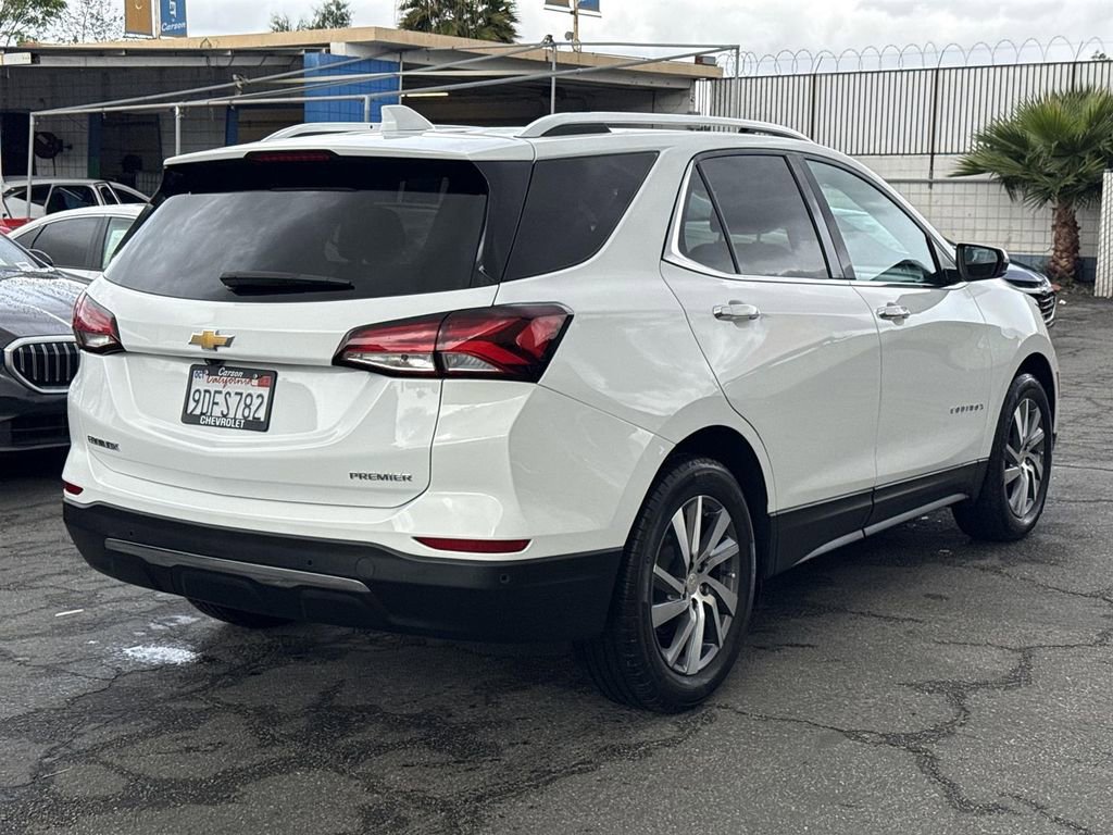 Used 2022 Chevrolet Equinox Premier image 3