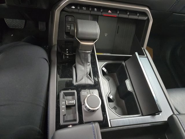 New 2026 Toyota Sequoia Platinum AWD/4WD image 32