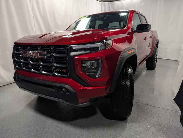 Certified 2024 GMC Canyon AT4 w/ AT4 Premium Package AWD/4WD image 8