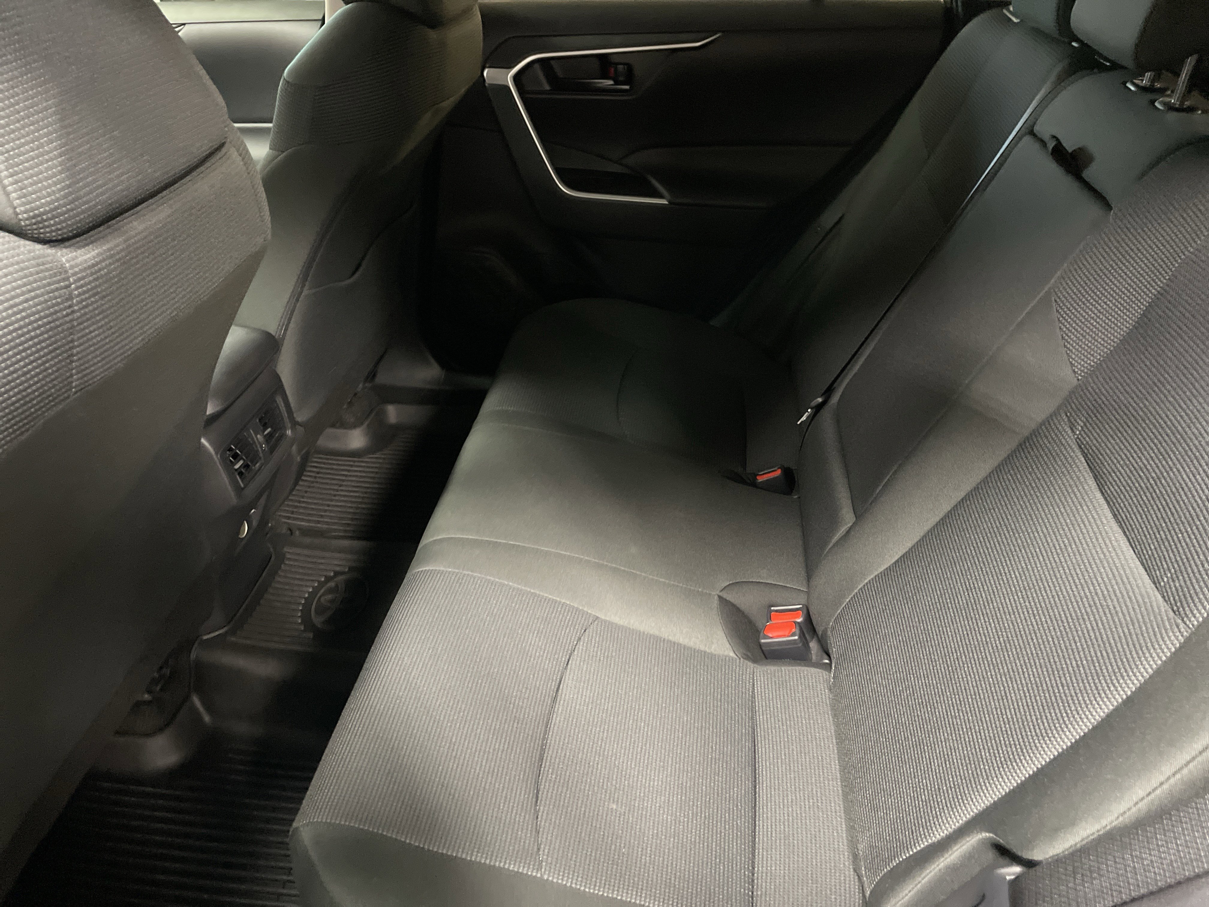 Certified 2024 Toyota RAV4 LE image 32