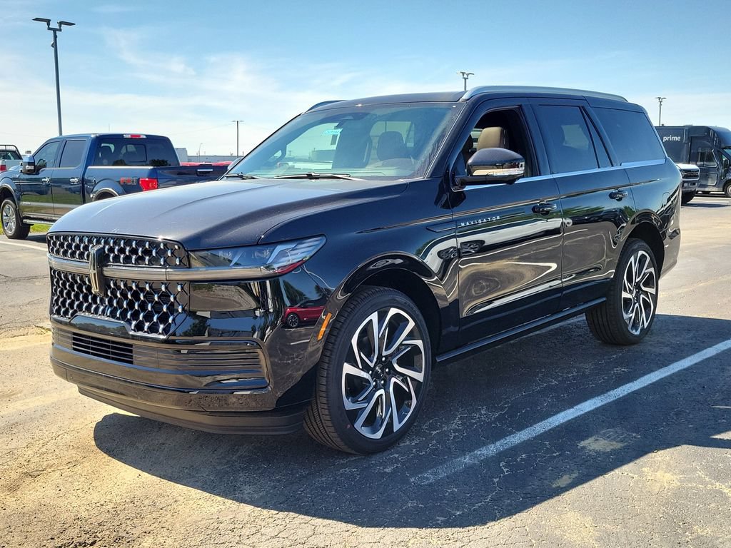 New 2026 Lincoln Navigator Black Label AWD/4WD image 8