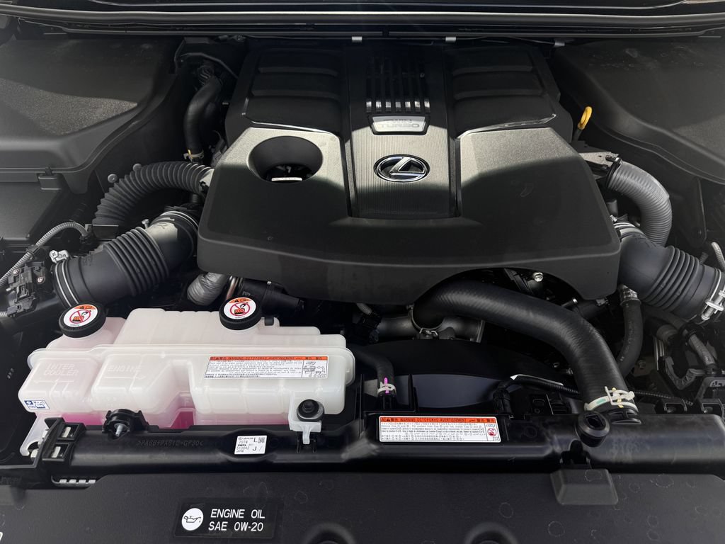Used 2024 Lexus GX 550 w/ Accessory Package (2T) AWD/4WD image 31