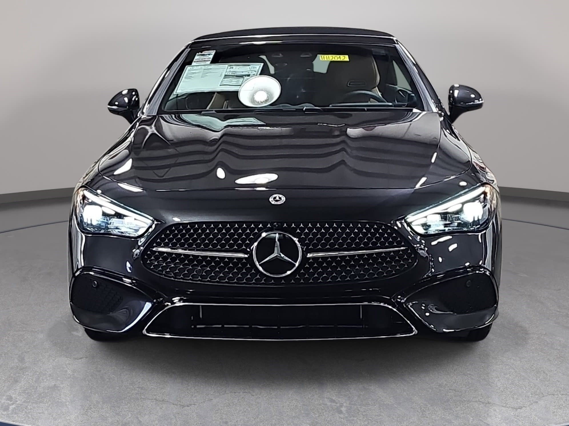 New 2026 Mercedes-Benz CLE 300 4MATIC Cabriolet image 2