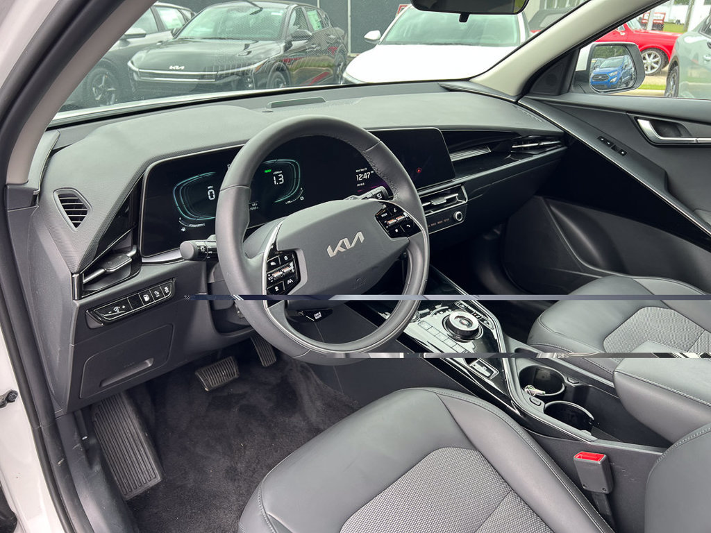Certified 2024 Kia Niro EX w/ EX Cold Weather Package FWD image 19
