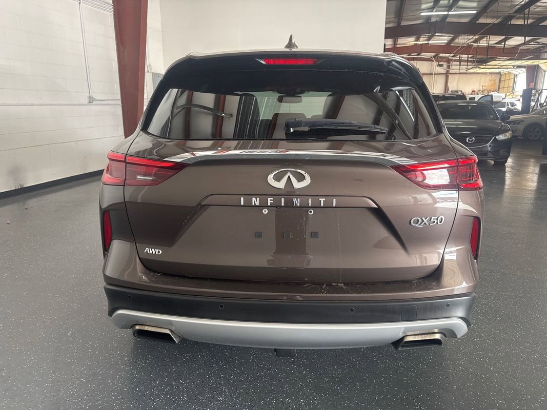 Used 2019 INFINITI QX50 Essential image 5