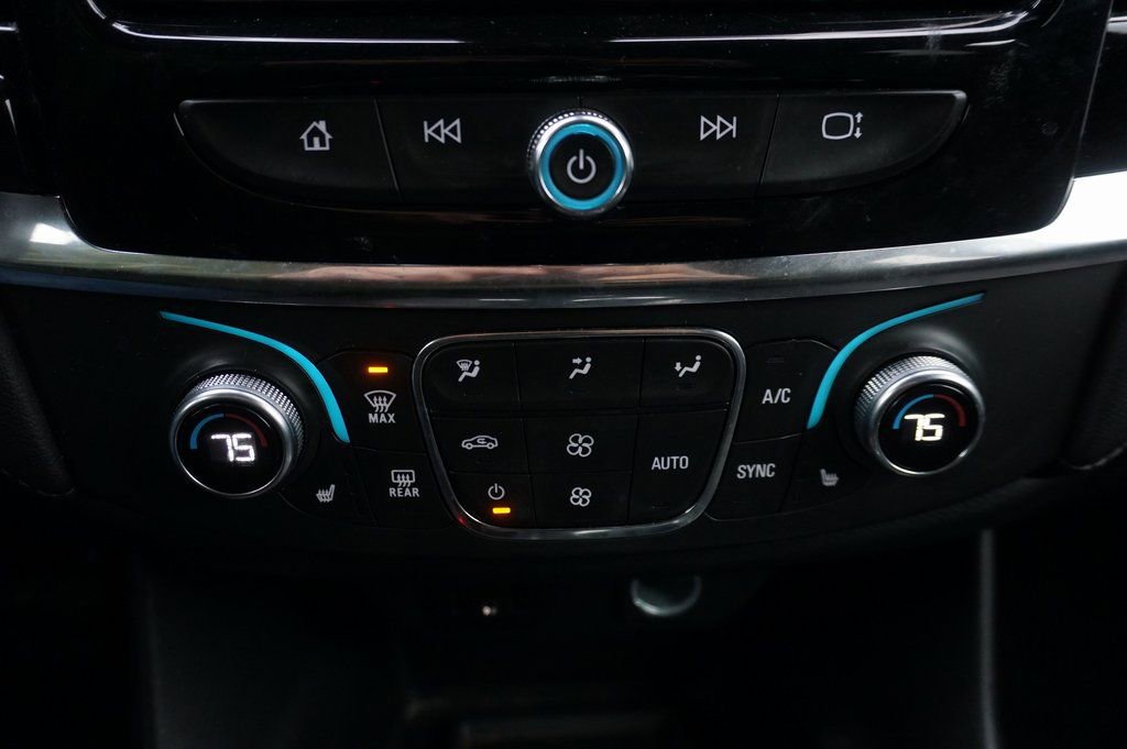 Certified 2023 Chevrolet Traverse LT w/ LPO, Floor Liner Package image 16