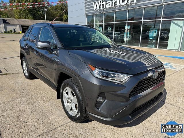 Used 2020 Toyota RAV4 XLE image 12