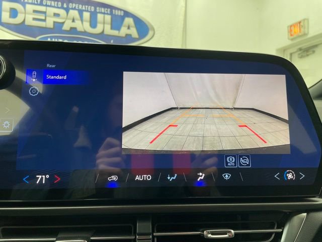 New 2026 Chevrolet Equinox EV LT image 5