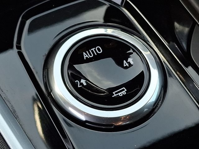 Used 2024 Chevrolet Colorado LT w/ LT Convenience Package II AWD/4WD image 26