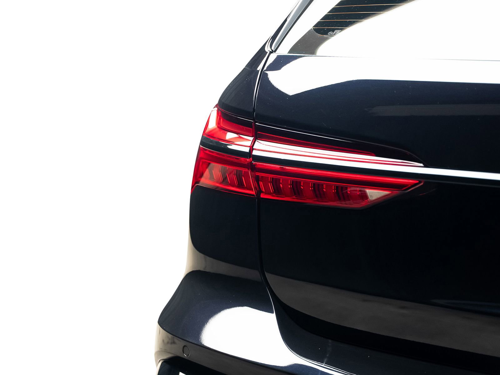 Used 2023 Audi RS 6 w/ Executive Package AWD/4WD image 18