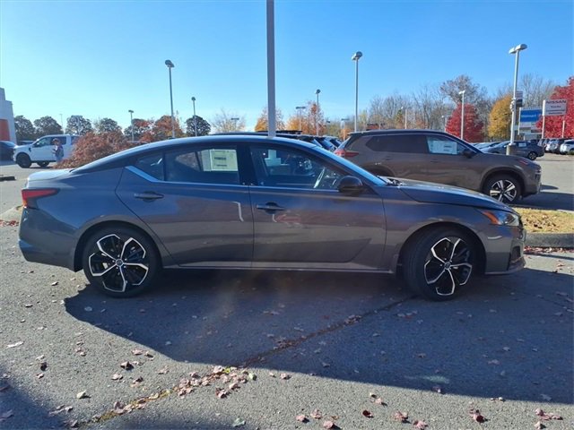 New 2025 Nissan Altima 2.5 SR video 2