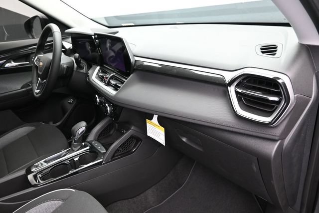 New 2026 Chevrolet TrailBlazer LT w/ Convenience Package FWD image 38