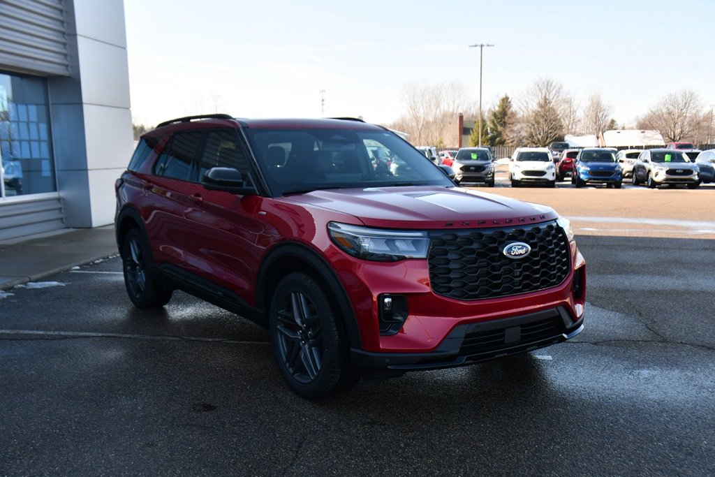 New 2026 Ford Explorer ST-Line w/ ST-Line Street Pack image 9