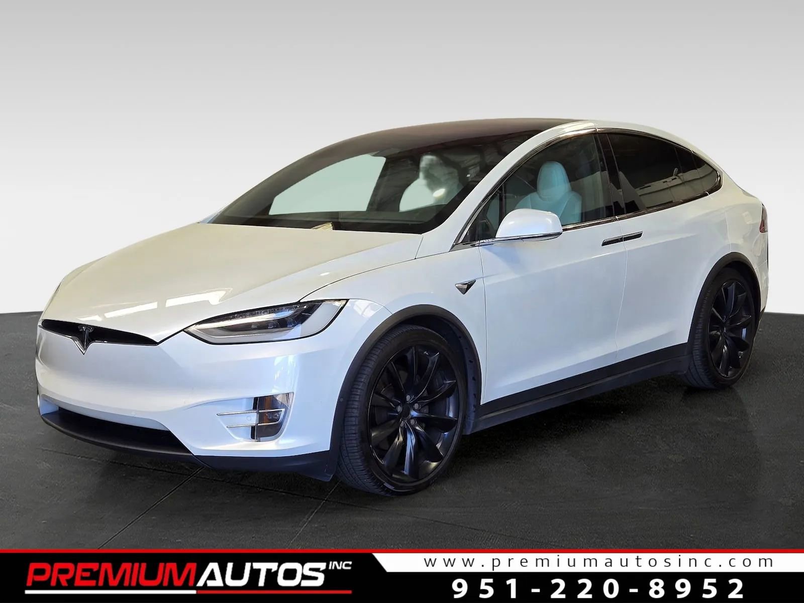 Used 2020 Tesla Model X Long Range AWD/4WD image 1