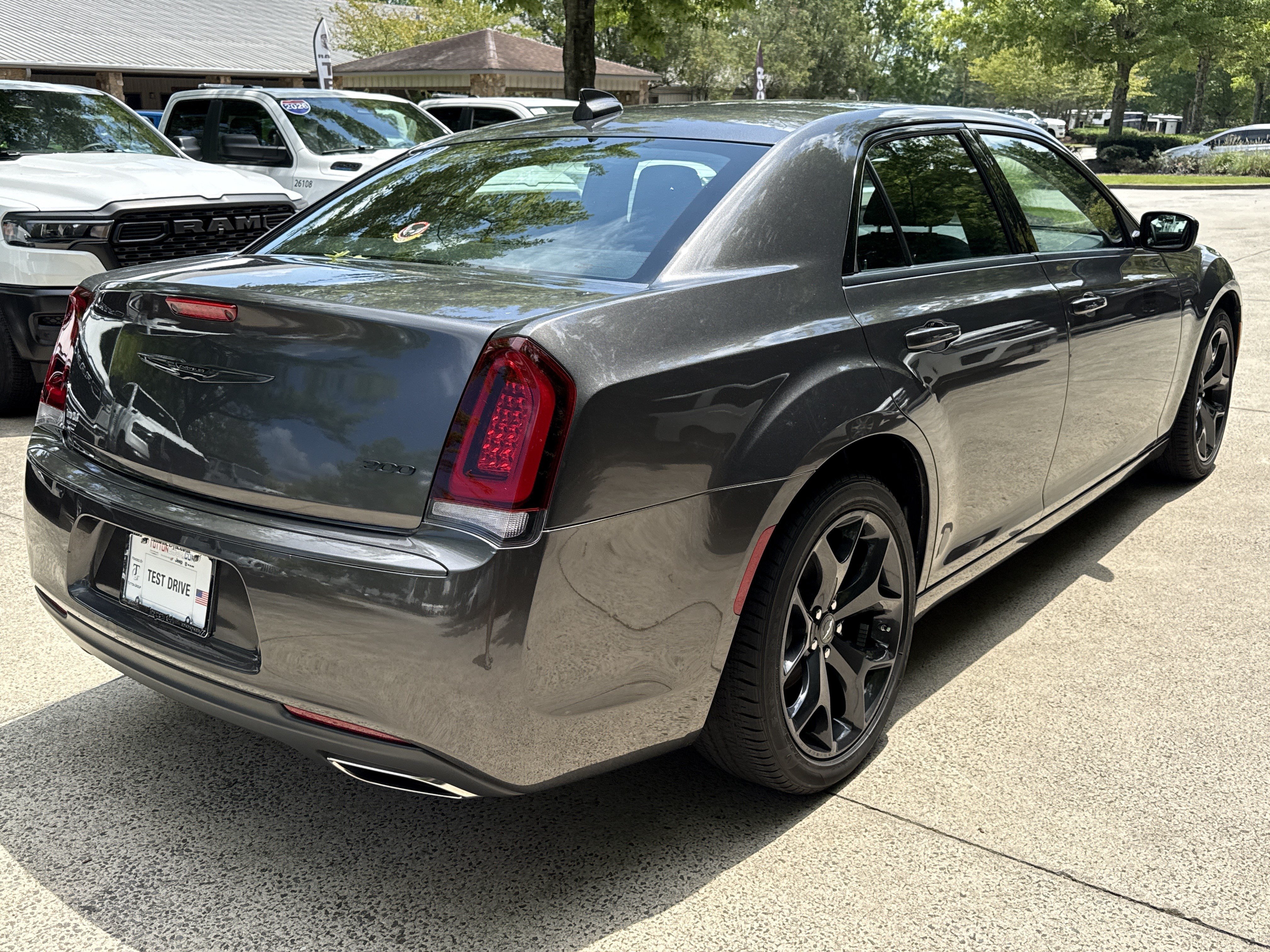 Used 2023 Chrysler 300 Touring w/ Sport Appearance Package RWD image 7