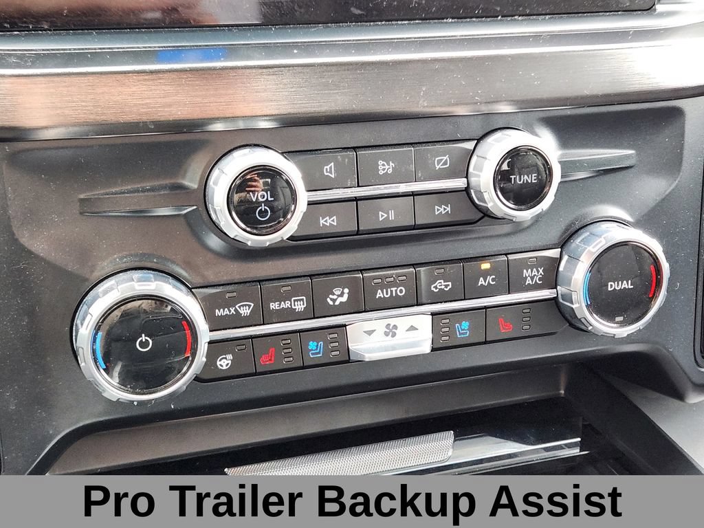 Used 2024 Ford F350 Lariat w/ Lariat Ultimate Package AWD/4WD image 25