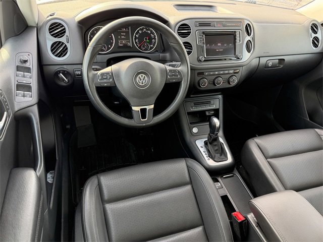 Used 2017 Volkswagen Tiguan Wolfsburg Edition image 33