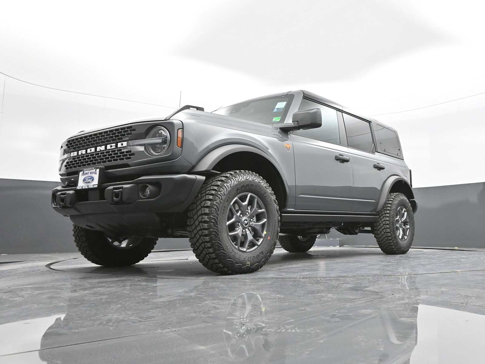 New 2025 Ford Bronco Badlands image 57
