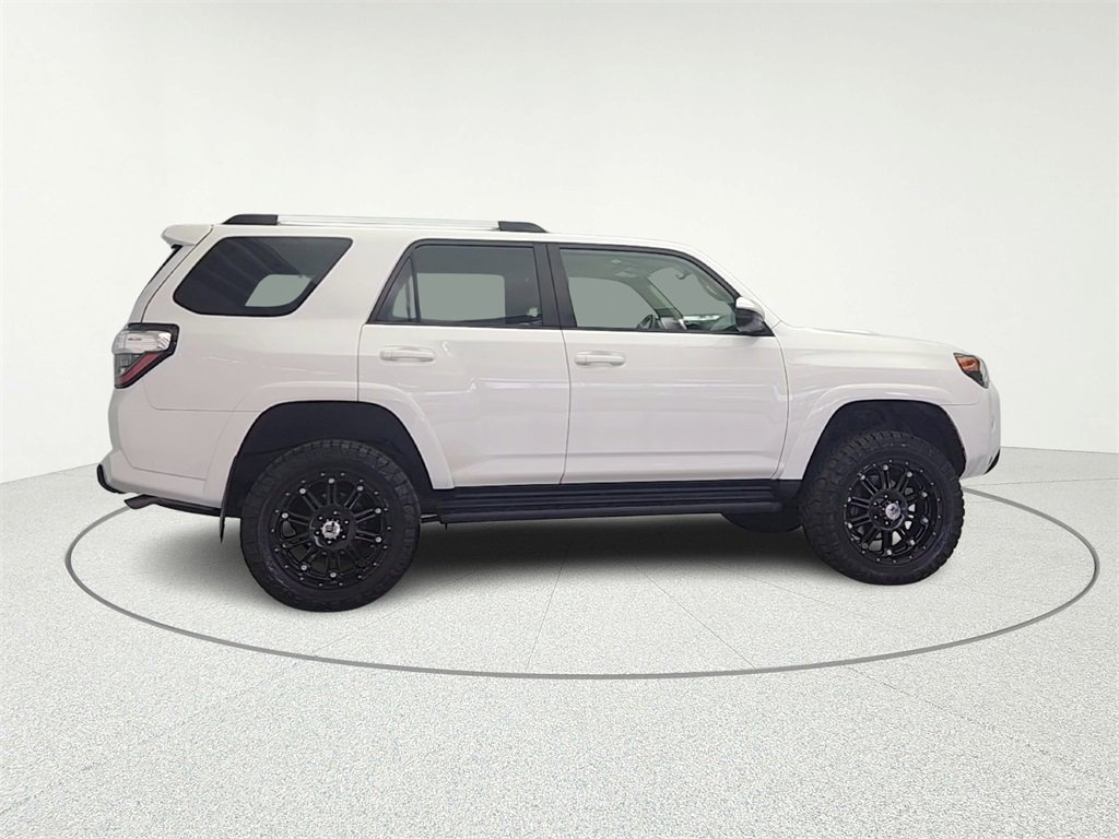 Used 2014 Toyota 4Runner Limited image 8