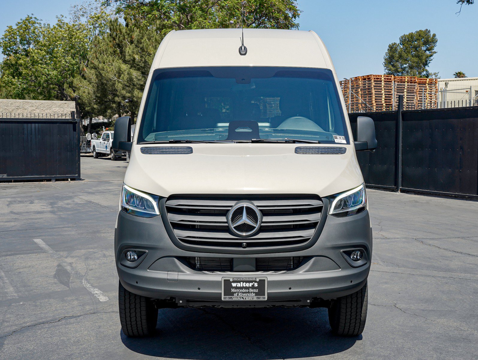 New 2026 Mercedes-Benz Sprinter 2500 image 2