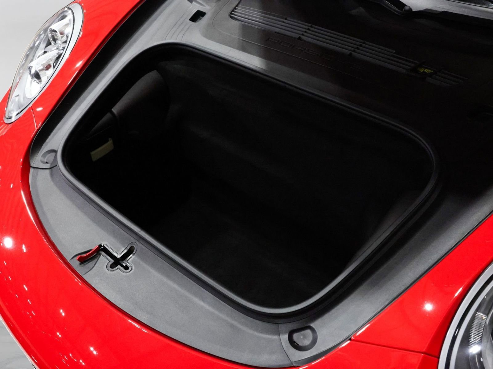 Used 2019 Porsche 911 Carrera 4 AWD/4WD image 27
