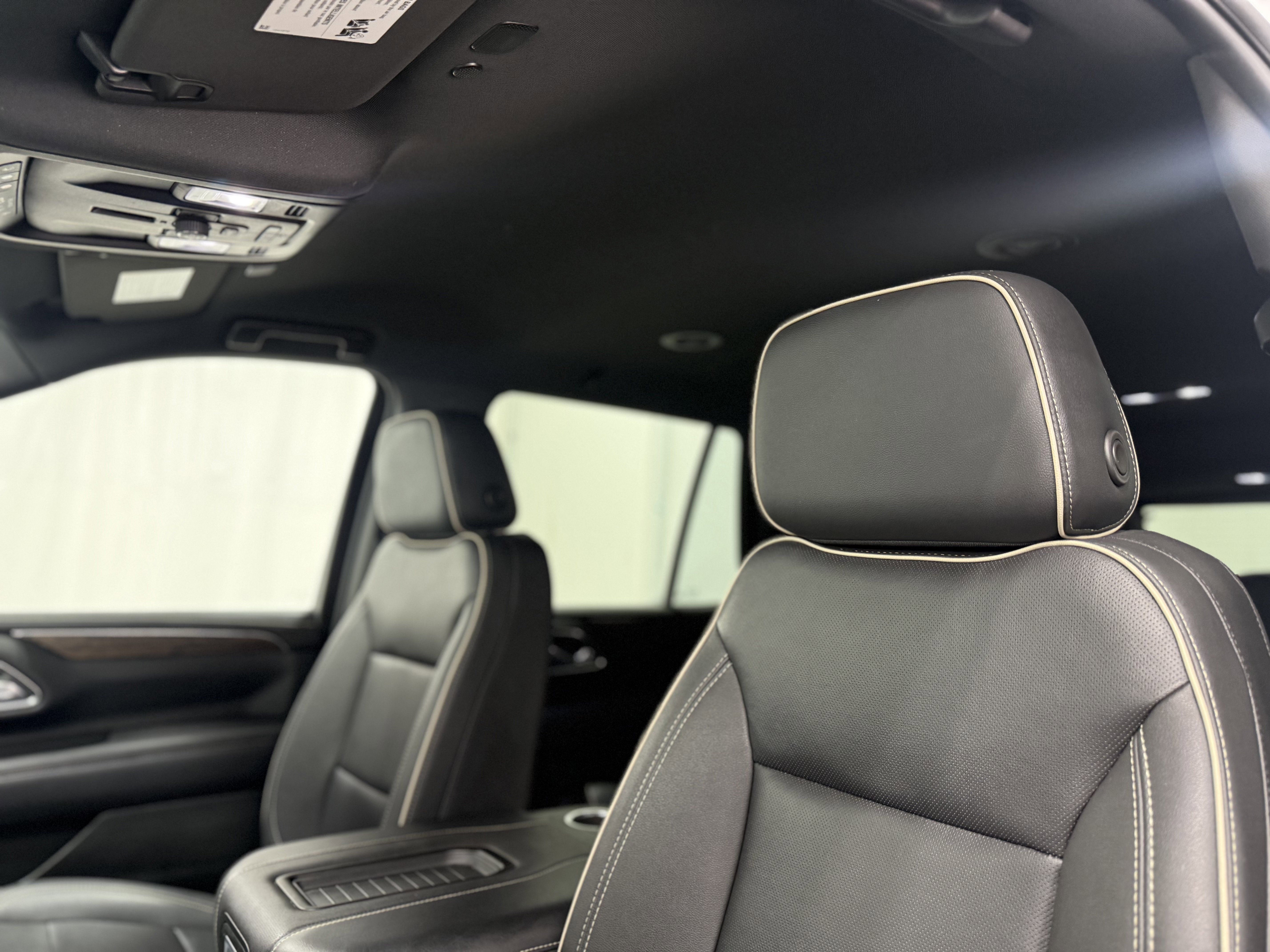 Used 2024 Chevrolet Tahoe Premier image 16