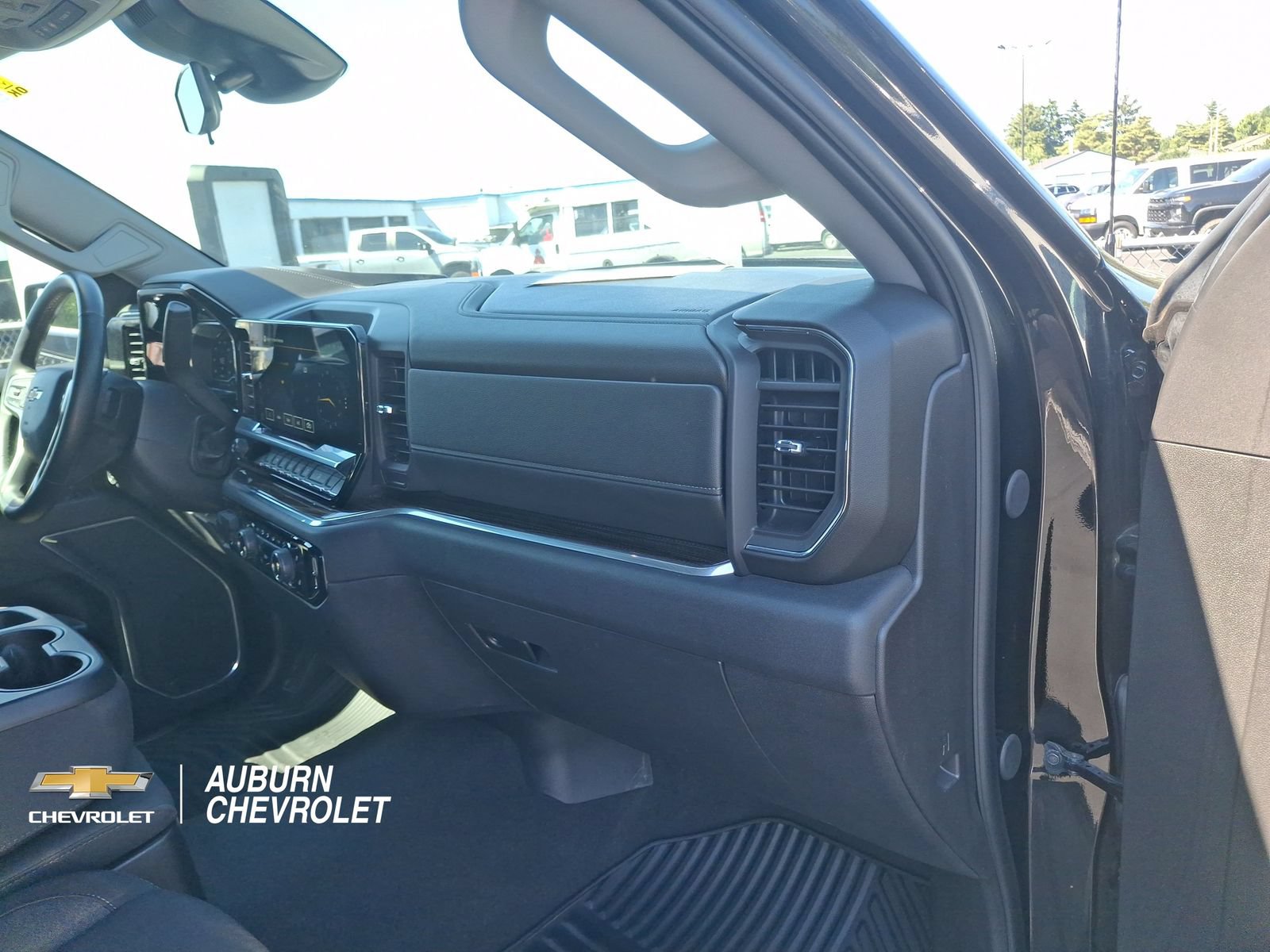 Certified 2025 Chevrolet Silverado 1500 LT AWD/4WD image 20