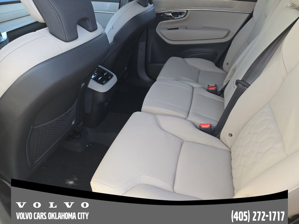 Used 2026 Volvo XC90 B6 Plus w/ Protection Package Premier AWD/4WD image 29